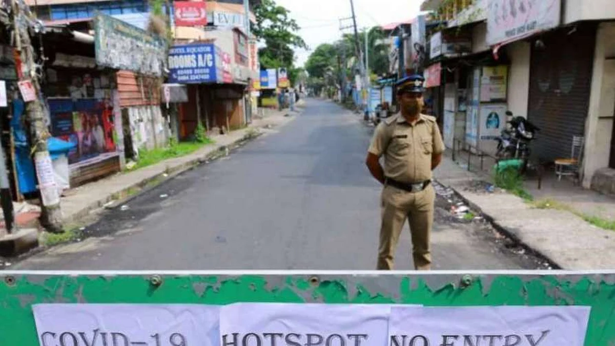 ട്രിപ്പിള് ലോക്ക് ഡൗണ്; നഗരത്തിലേക്കുള്ള ഒരു കവാടം ഒഴികെ എല്ലാ റോഡുകളും അടച്ചു