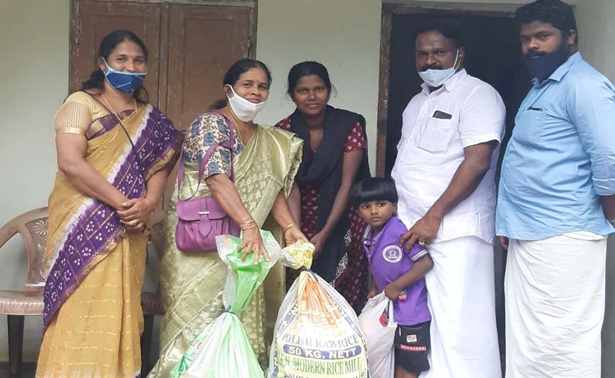 നിർദ്ധന കുടുംബങ്ങൾക്ക് സഹായവുമായി കോൺഗ്രസ്