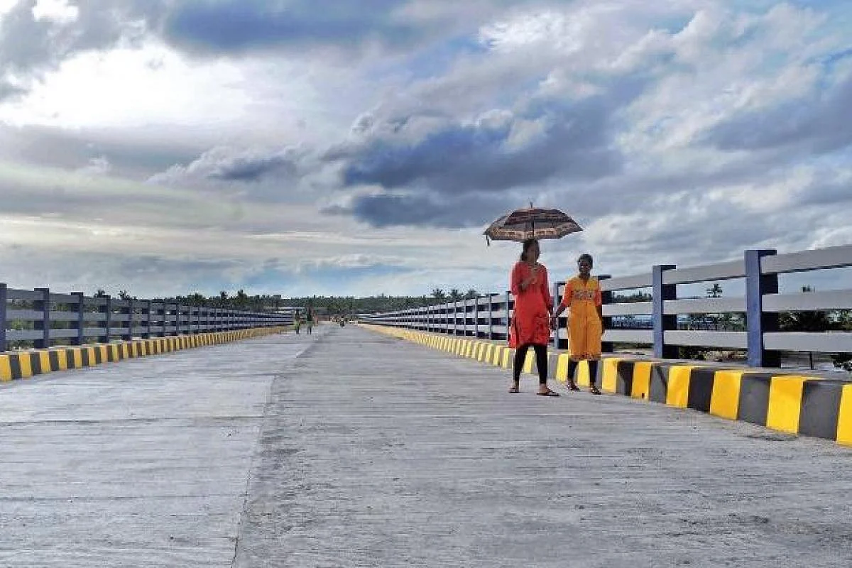 മൂലമ്പിള്ളി ‐ പിഴല പാലം.