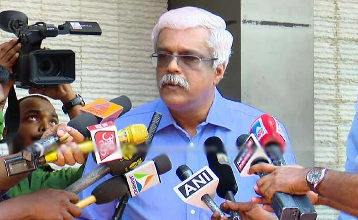 സ്വർണക്കടത്ത് കേസ്: ശിവശങ്കറിനെ എന്ഐഎ സംഘം ചോദ്യം ചെയ്യുന്നു
