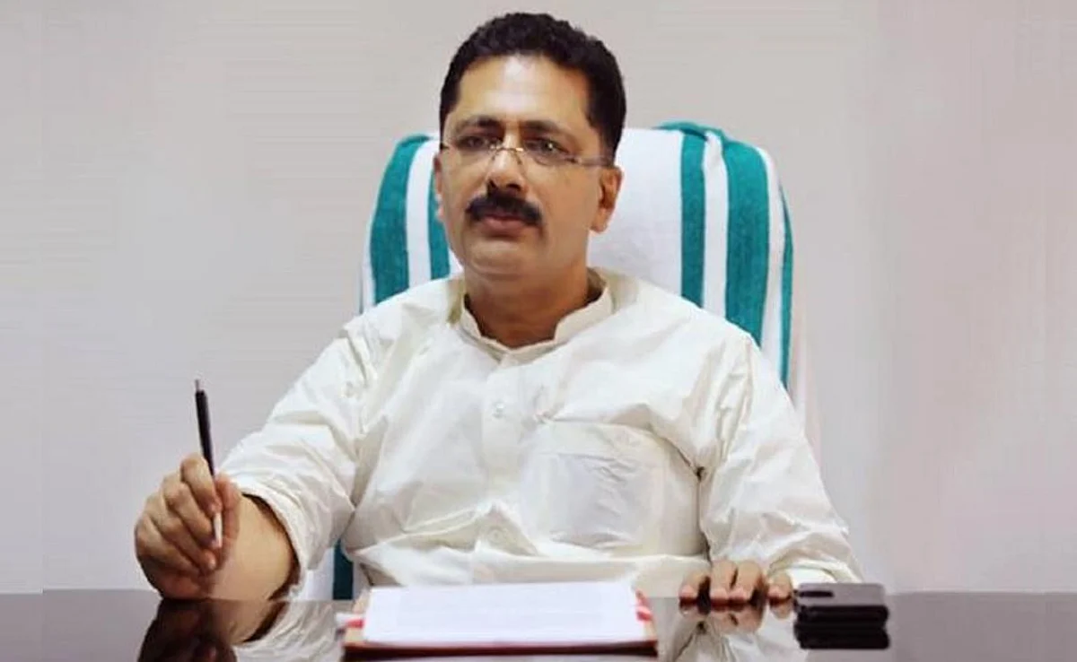 ഇഞ്ചോടിഞ്ച് പോരാട്ടത്തിനൊടുവിൽ തവനൂരിൽ കെ ടി ജലീലിന് വിജയം