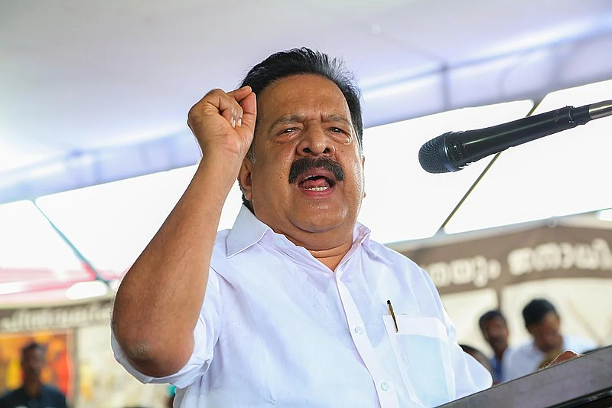 തിരുവനന്തപുരം വിമാനത്താവളത്തിൽ നടന്നത് കൊടിയ വഞ്ചന; ചെന്നിത്തല