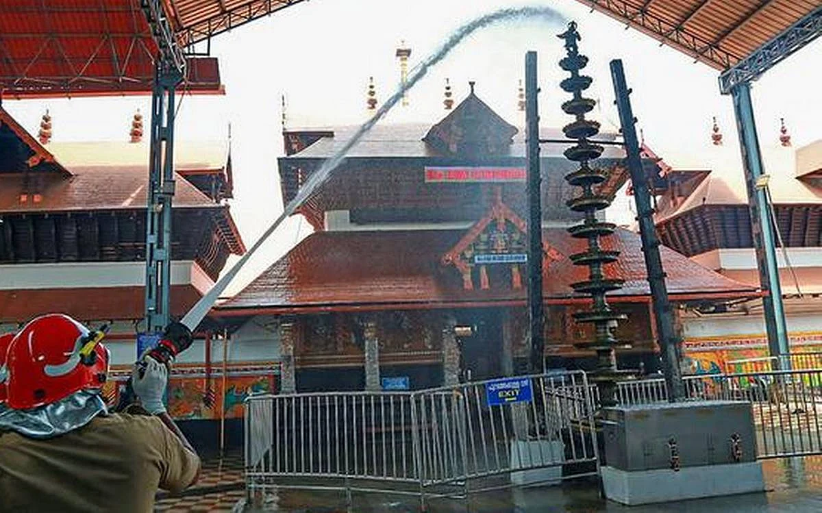 ഗുരുവായൂർ ക്ഷേത്രത്തിൽ ഇന്നുമുതൽ ഭക്തരെ പ്രവേശിപ്പിക്കും