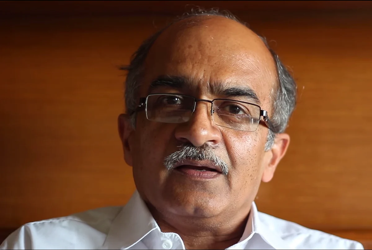 പ്രശാന്ത് ഭൂഷണെതിരെയുള്ള 2009ലെ കോടതിയലക്ഷ്യക്കേസ്; ഇന്ന് സുപ്രീംകോടതി പരിഗണിക്കും