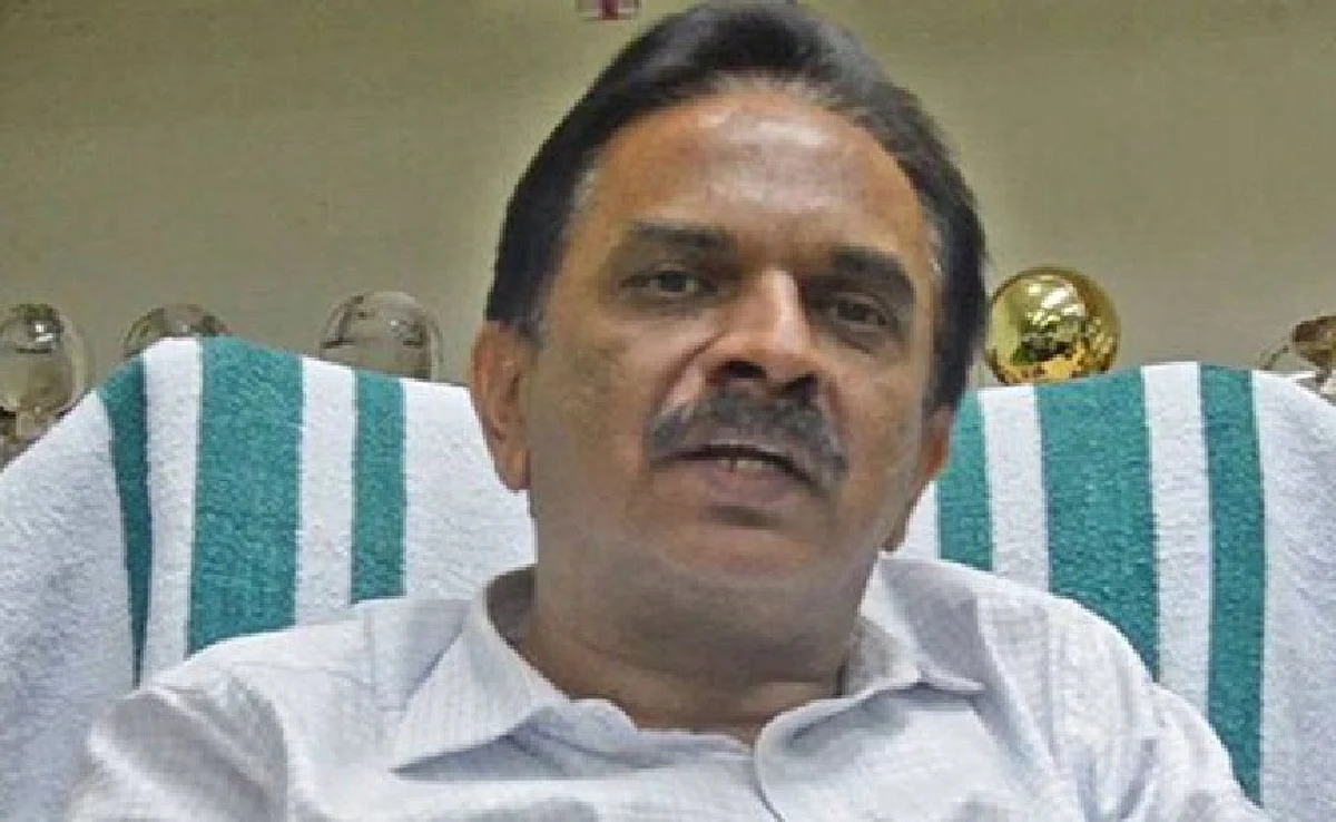 ലൈഫ് മിഷന്: ഫയലുകള് ഹാജരാക്കാന് യു.വി ജോസിന് സിബിഐ നോട്ടീസ്