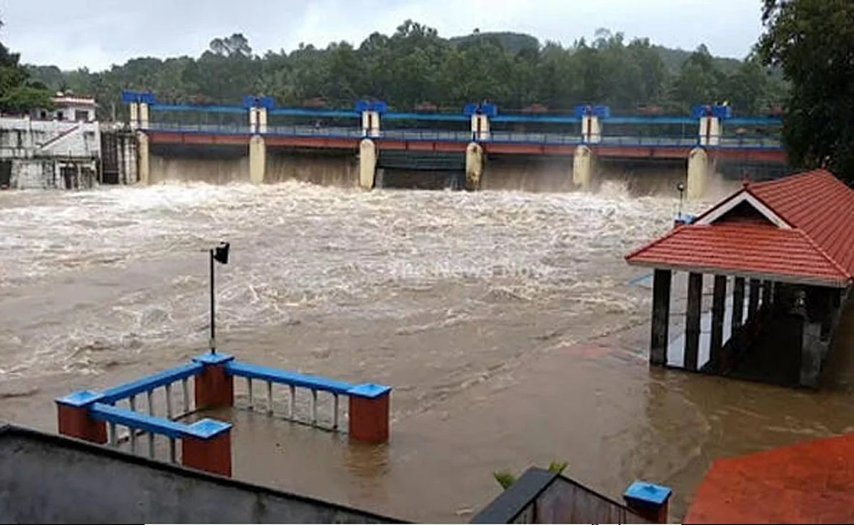 ശക്തമായ മഴ; അരുവിക്കര ഡാമിന്റെ ഷട്ടറുകള് ഉയര്ത്തി