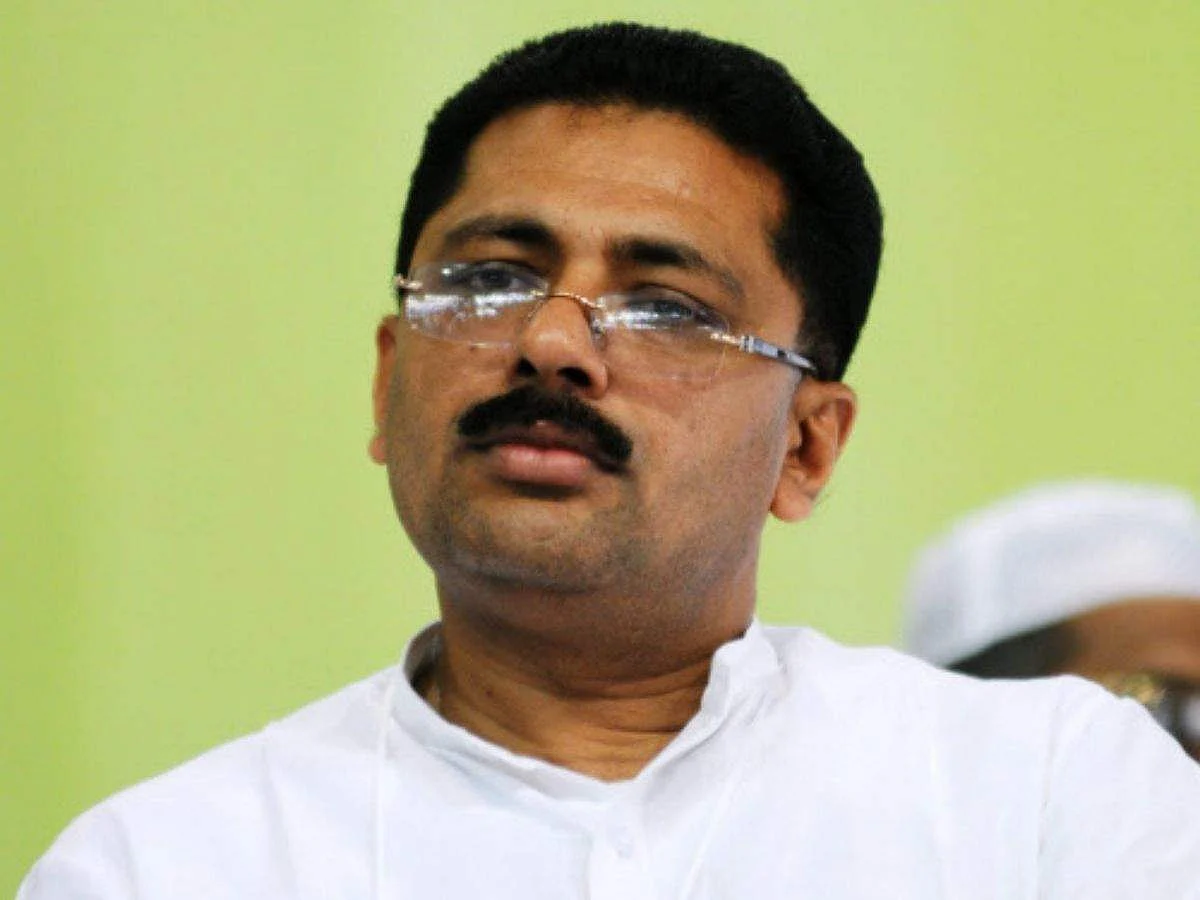 ഖുറാന്റെ മറവില് സ്വര്ണ്ണവും കടത്തി: കെ ടി ജലീലിനെതിരെ കുരുക്ക് മുറുക്കി എന്ഐഎ