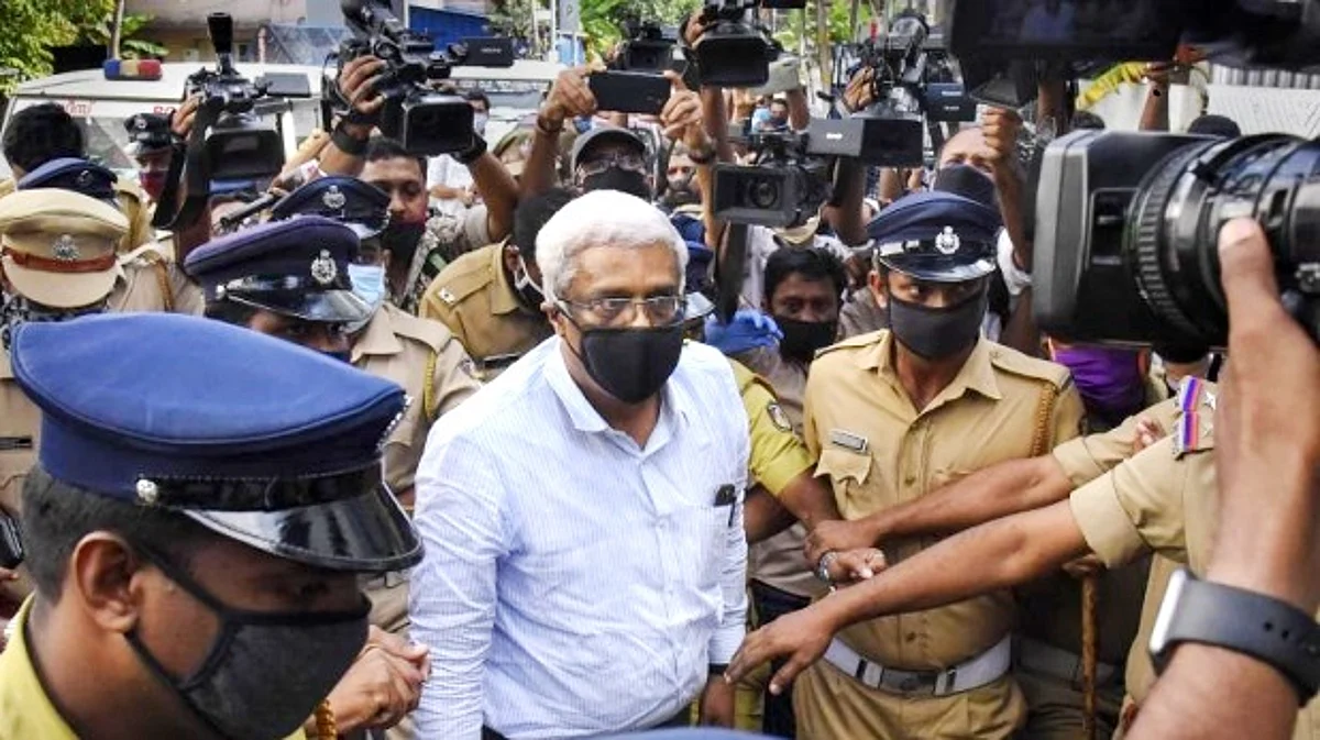 ലൈഫ് മിഷനിലെ കമ്മീഷന് ഇടപാട്; അറിഞ്ഞില്ലെന്ന് ശിവശങ്കര്