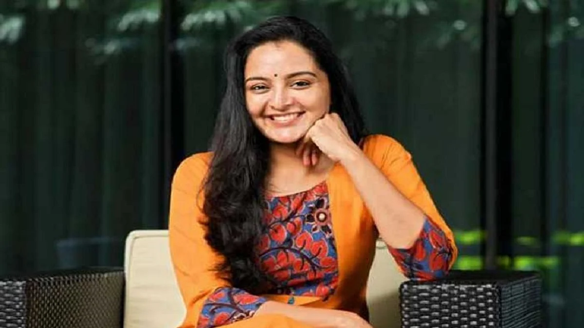 മലയാളത്തിന്റെ ലേഡി സൂപ്പര് സ്റ്റാറിന് ഇന്ന് ജന്മദിനം