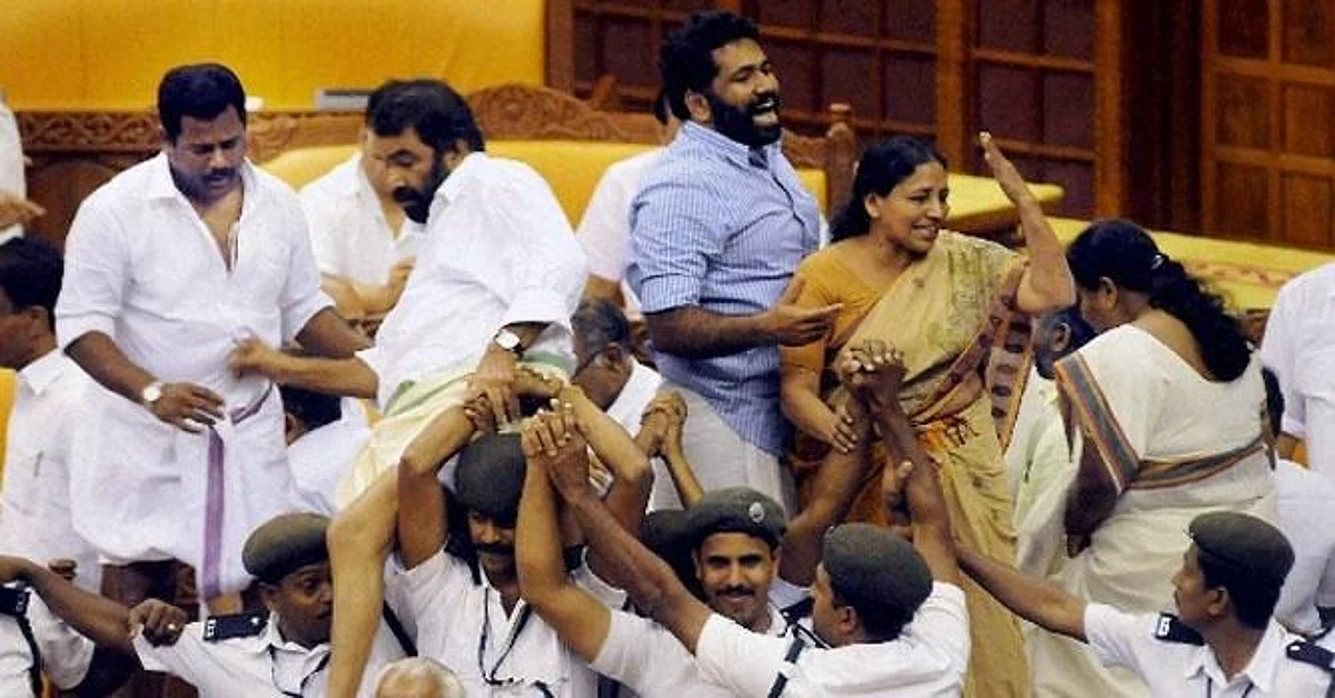 നിയമസഭ കയ്യാങ്കളി കേസില് വിധി ഇന്ന്