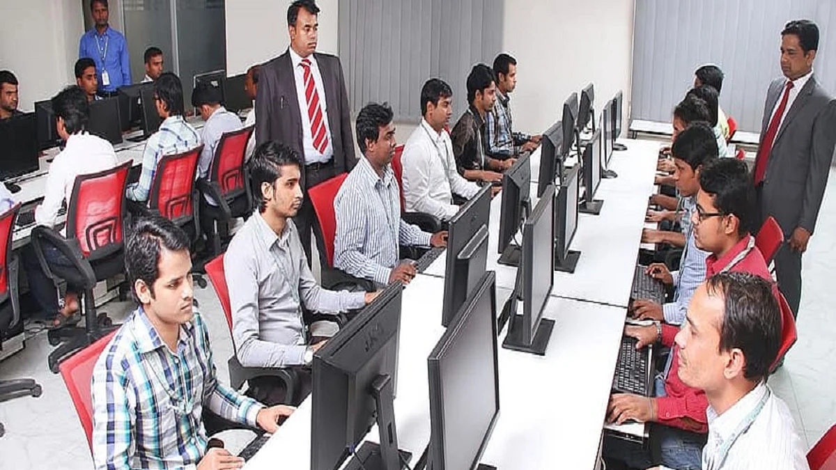 ലോക്ഡൗണ്: ജോലി നഷ്ടമായവര്ക്ക് പകുതി ശമ്പളം; പദ്ധതിയുമായി കേന്ദ്രസര്ക്കാര്