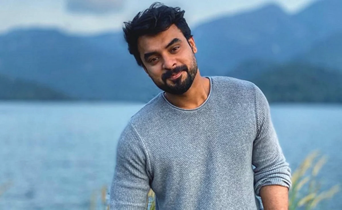 ടൊവിനോയുടെ ആരോഗ്യനിലയില് പുരോഗതി; തീവ്രപരിചരണ വിഭാഗത്തില് നിന്ന് മാറ്റി