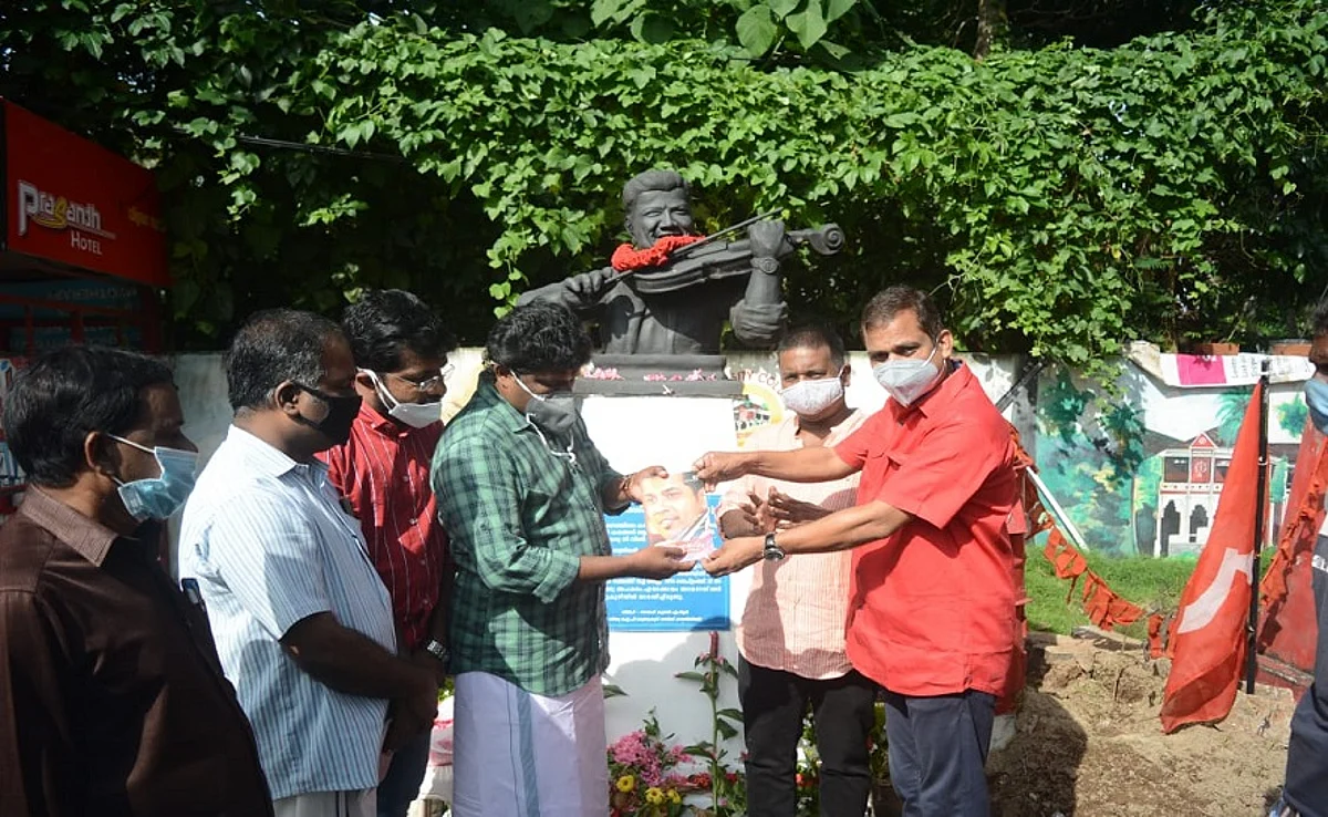 ബാലഭാസ്കറിന്റെ ജീവിത കഥ പറയുന്ന 'അനന്തരം' പുസ്തകപ്രകാശനം നടന്നു