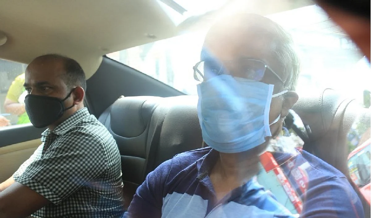 എം ശിവശങ്കറിനെ കൊച്ചിയിലെ ഇഡി ഓഫീസില് എത്തിച്ചു; കനത്ത സുരക്ഷ