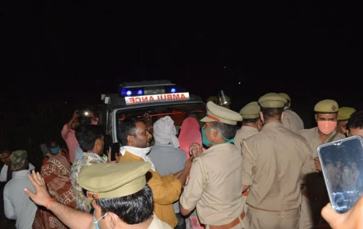 ഹത്രാസ് പീഡനം: അഞ്ച് പോലീസ് ഉദ്യോഗസ്ഥർക്ക് സസ്പെന്ഷന്