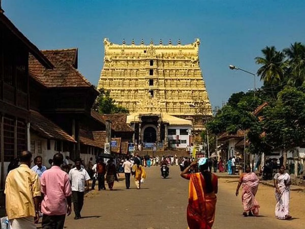 പത്മനാഭ സ്വാമി ക്ഷേത്രത്തില് ഒക്ടോബര് 15 വരെ ദർശനം നിർത്തിവെച്ചു