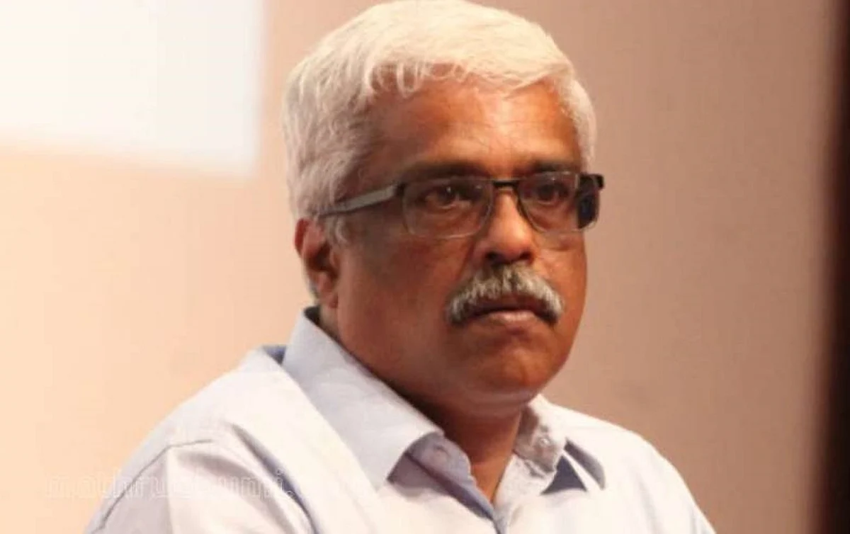 ശിവശങ്കറും ചാര്ട്ടേഡ് അക്കൗണ്ടന്റും തമ്മിലുള്ള വാട്ട്സാപ്പ് സന്ദേശങ്ങള് പുറത്ത്