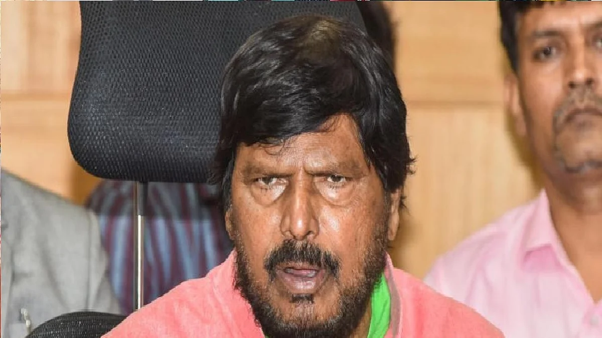 'ഗോ കൊറോണ' കേന്ദ്രമന്ത്രിക്ക് കോവിഡ്