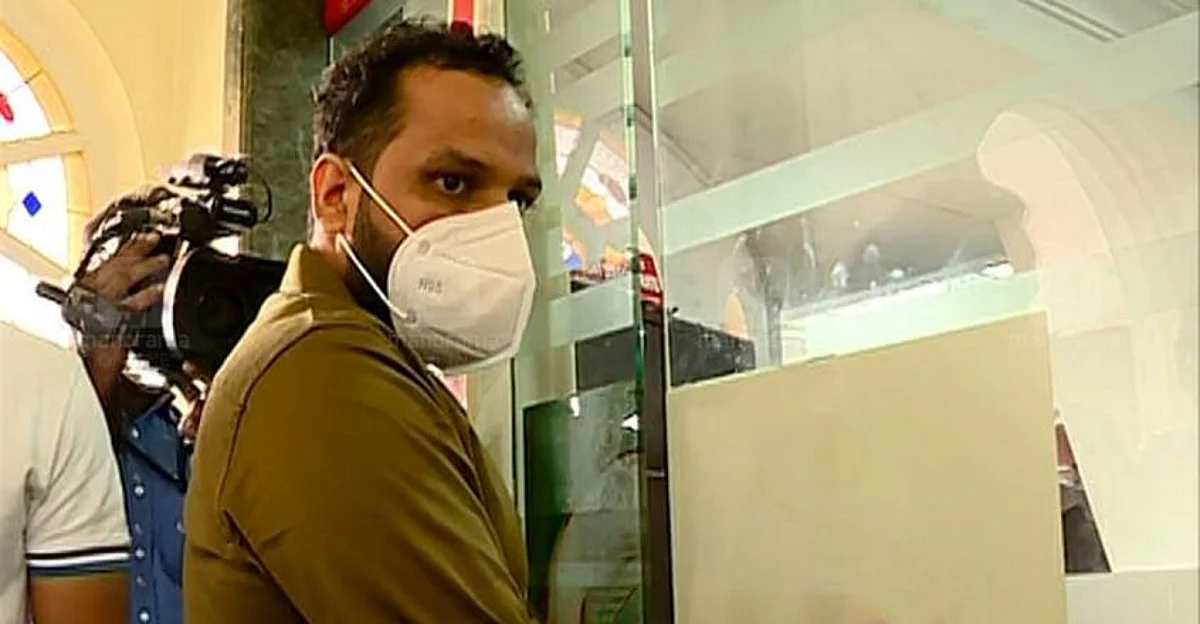 ബിനീഷ് കോടിയേരിയെ ചോദ്യം ചെയ്യുന്നത് തുടരുന്നു; ജാമ്യാപേക്ഷ ഇന്ന് കോടതിയിൽ