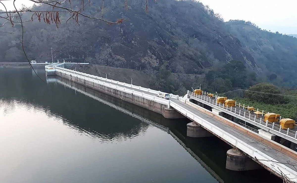 ഇടുക്കി പൊന്മുടി അണക്കെട്ടിന്റെ ഷട്ടറുകള് വ്യാഴാഴ്ച ഉയര്ത്തും