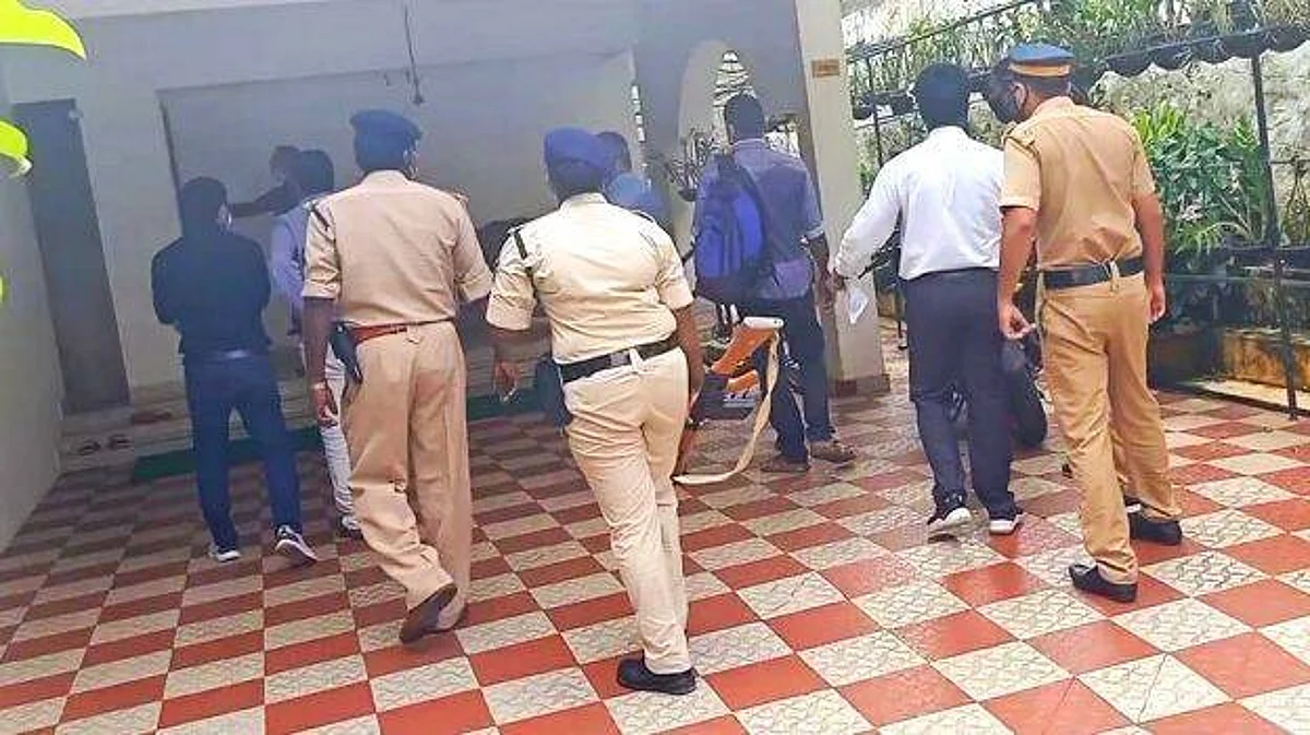 ഭാര്യ രേഖകളില് ഒപ്പിട്ടുനല്കിയില്ല; ബിനീഷിന്റെ വീട്ടില് നിന്നിറങ്ങാതെ ഇഡി
