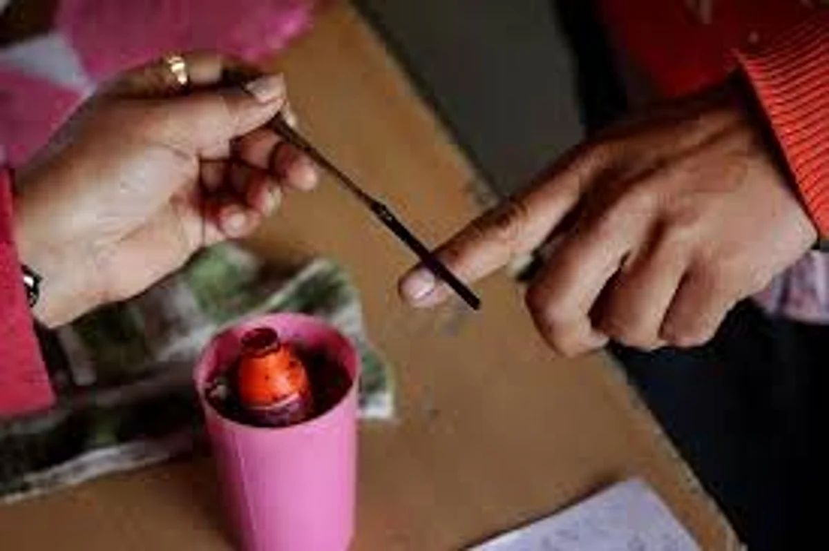 അലമാര മുതൽ പ്രഷർ കുക്കർ വരെ ; സ്വതന്ത്ര സ്ഥാനാർത്ഥിമാർക്കായി 75 ചിഹ്നങ്ങള്
