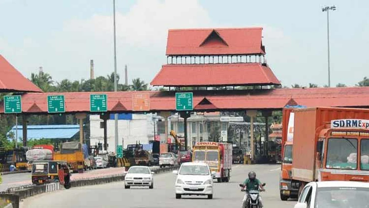 പാലിയേക്കര ടോള് പ്ലാസയിലെ ടോള് പിരിവ് പുനരാരംഭിച്ചു