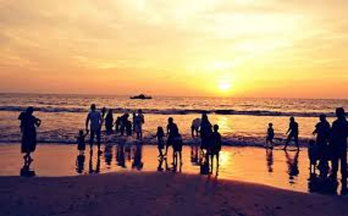 കോഴിക്കോട്, ബേപ്പൂര് ബീച്ചുകളില് പ്രവേശനം നിരോധിച്ചു