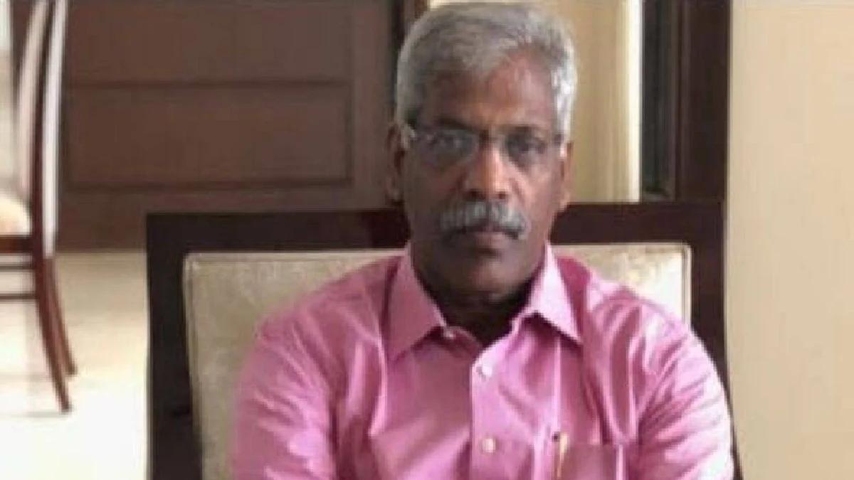 സിഎം രവീന്ദ്രന് ഇഡിക്ക് മുന്നില് ഹാജരായി