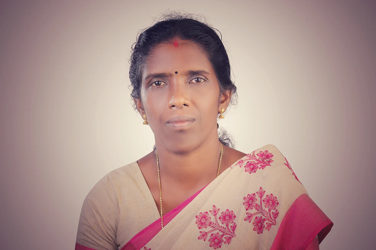 "ഇനി മിനുക്കേണ്ടത് നാടിന്റെ മുഖം"; ആനന്ദഭരിതയായി ആനന്ദവല്ലി