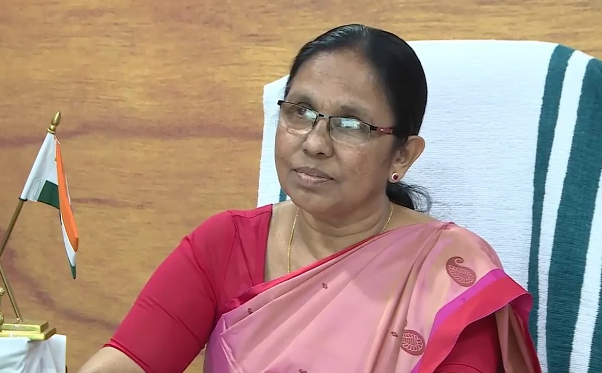 വാക്സിൻ വിതരണം: എന്നെത്തുമെന്ന് കേന്ദ്രം പറഞ്ഞിട്ടില്ല; സംസ്ഥാനം പൂര്ണ്ണ സജ്ജമെന്ന് കെ കെ ശൈലജ