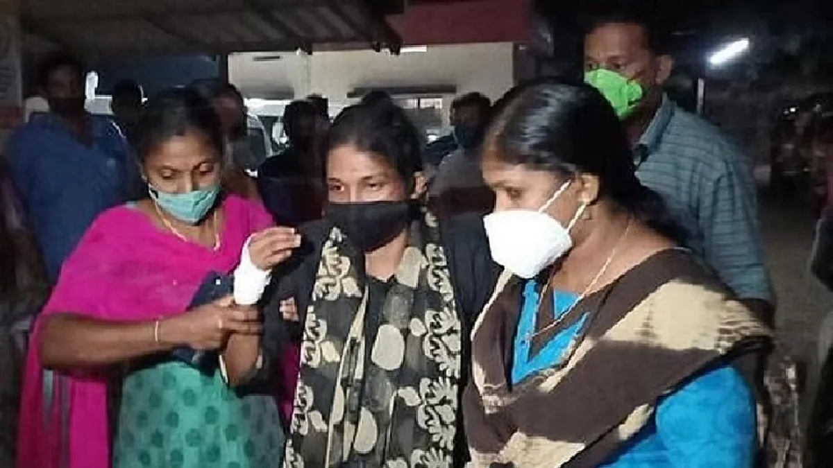 സ്വര്ണം മാലി എയര്പോര്ട്ടില് ഉപേക്ഷിച്ചുവെന്ന് ബിന്ദു