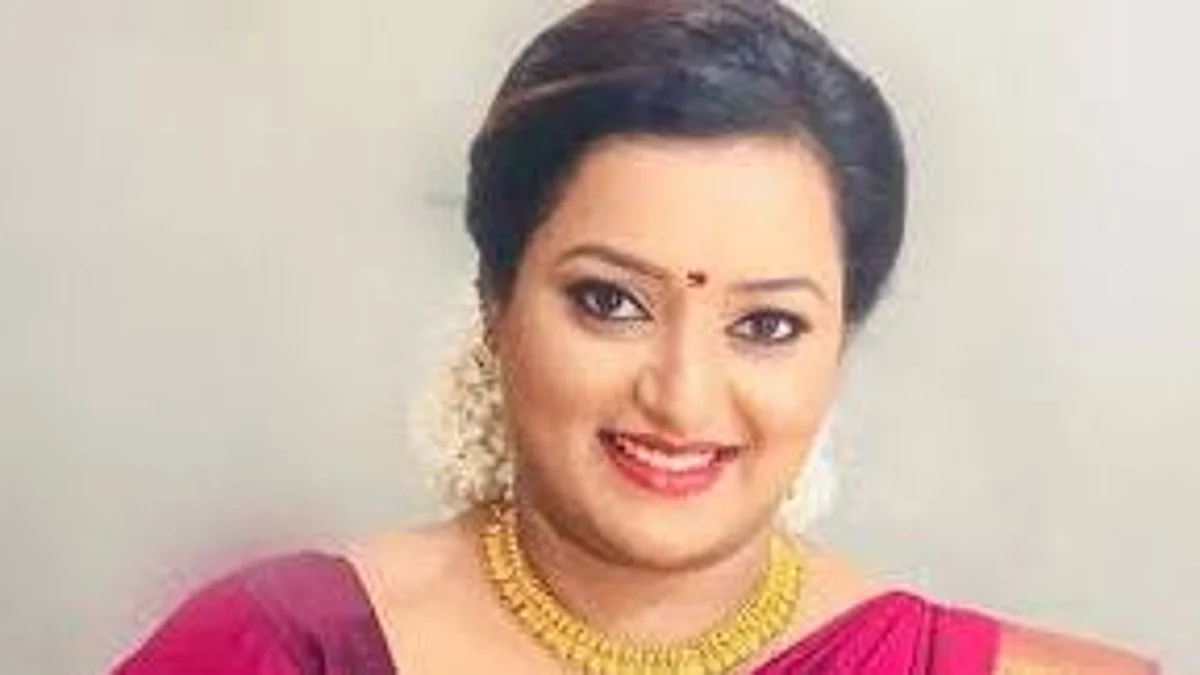 സ്വർണക്കടത്തുമായി ബന്ധപ്പെട്ട എൻഐഎ കേസിൽ ജാമ്യം തേടി സ്വപ്ന സുരേഷ് ഉൾപ്പെടെയുള്ള പ്രതികൾ