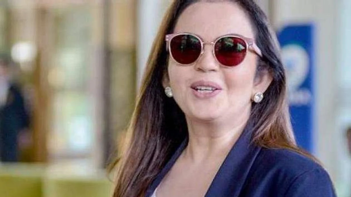 നിത അംബാനിയെ വിസിറ്റിംഗ് പ്രൊഫസർ ആക്കാൻ നീക്കത്തിനു എതിരെ പ്രതിഷേധം
