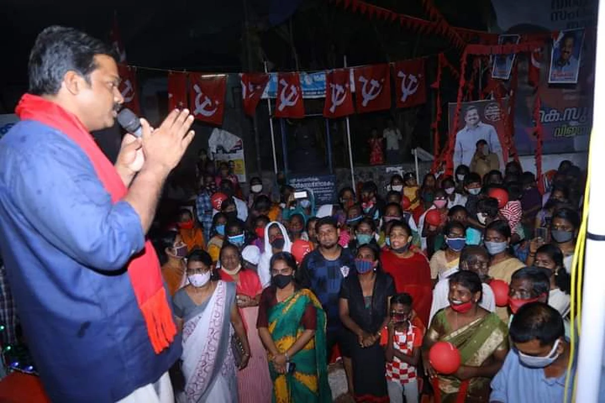 കലഞ്ഞൂരിനെ ചുവപ്പണിയിച്ച് ജനീഷ് കുമാറിൻ്റെ സ്വീകരണ പര്യടനം