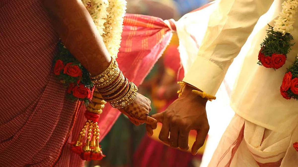 വിവാഹത്തിന് മണിക്കൂറുകൾ ബാക്കി ; വരനെ കാണാനില്ല :ദുരൂഹത ആരോപിച്ചു നാട്ടുകാർ