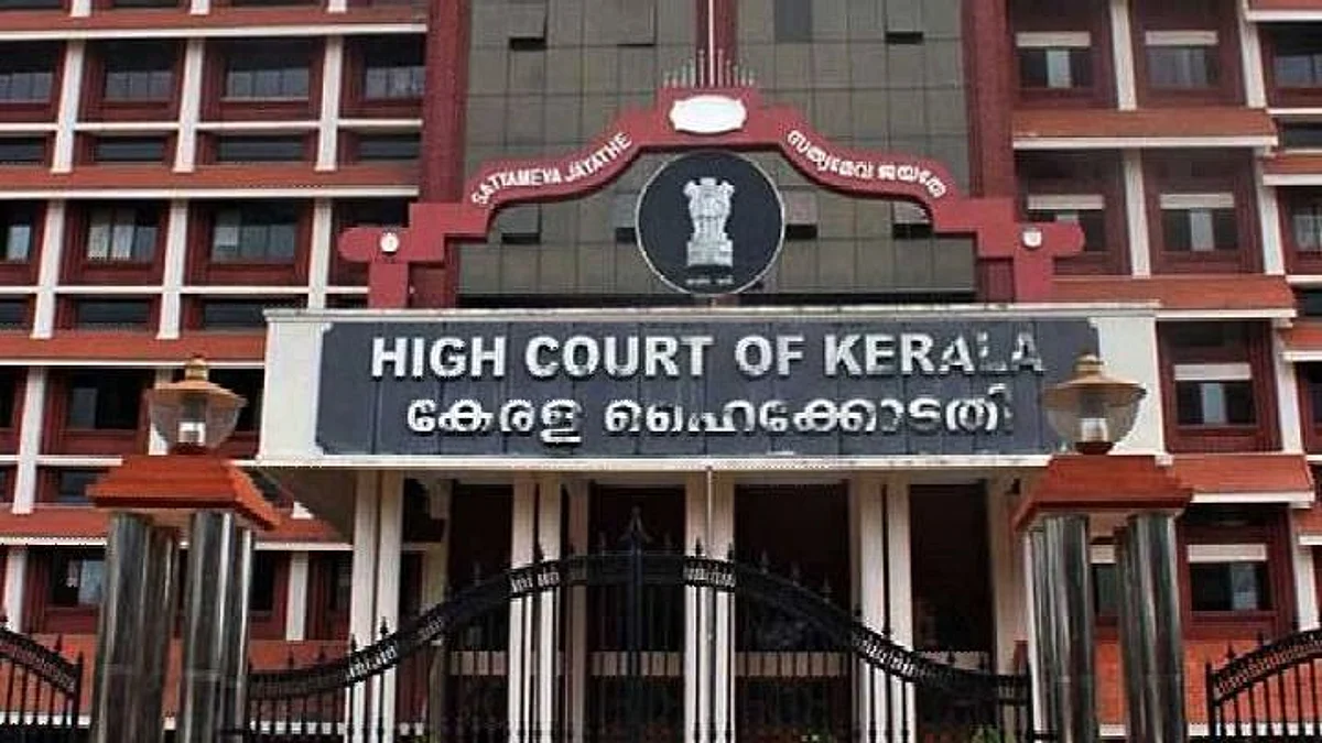 ഇരട്ട വോട്ട് ചെയ്യുന്നില്ലെന്ന് ഉറപ്പാക്കണം; ഹൈക്കോടതി ഉത്തരവ്