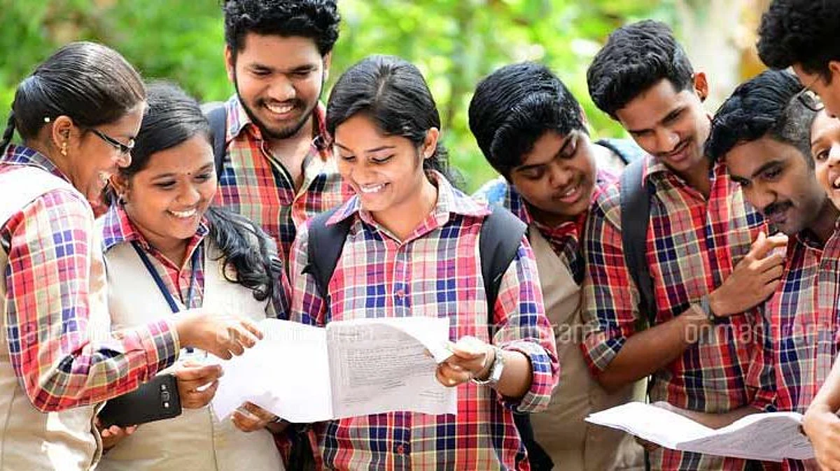 എസ് എസ് എൽ സി ,പ്ലസ് ടു പരീക്ഷകൾ ഏപ്രിലിലേക്ക് മാറ്റിയേക്കും