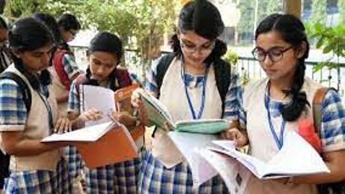 സി ബി എസ് ഇ പത്താം ക്ലാസ് പരീക്ഷ റദ്ദാക്കി