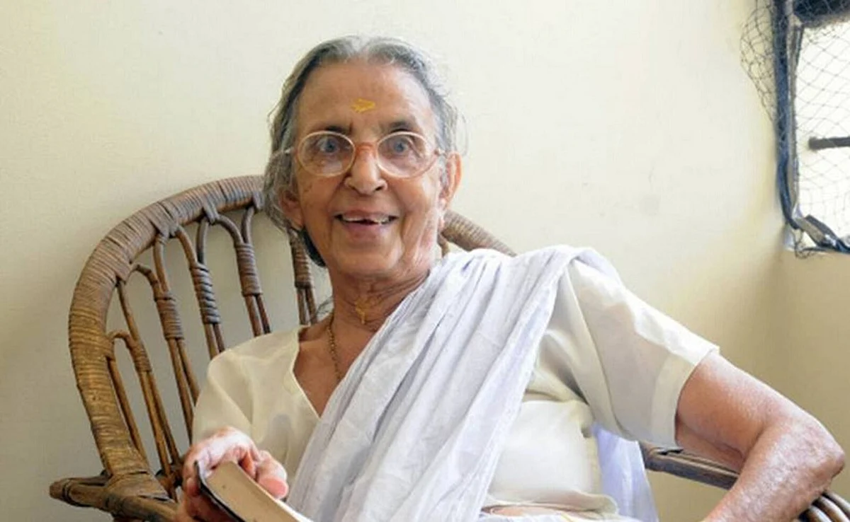 ബാലസാഹിത്യകാരി സുമംഗല അന്തരിച്ചു