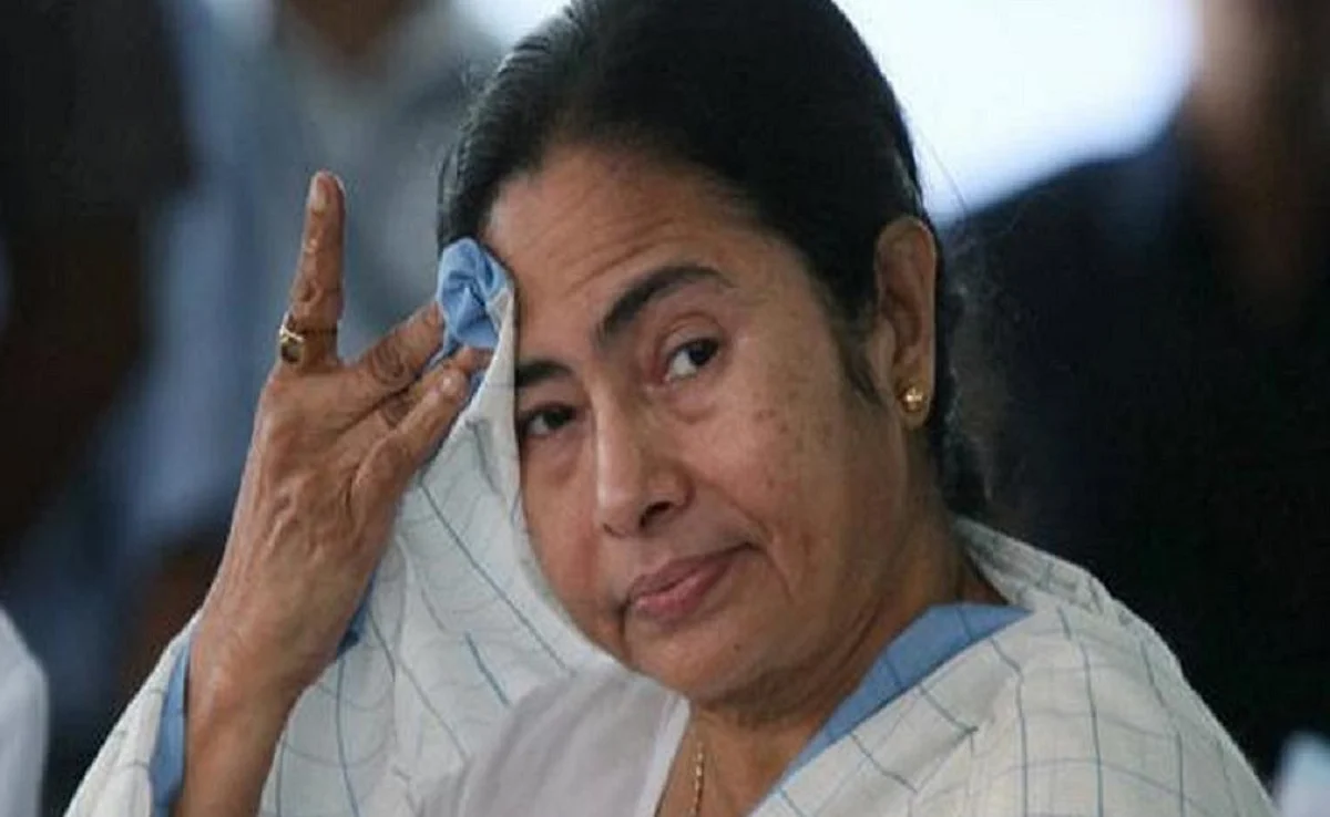 പെരുമാറ്റചട്ട ലംഘനം: മമത ബാനര്ജിക്കെതിരെ ഇലക്ഷന് കമ്മീഷനില് പരാതി
