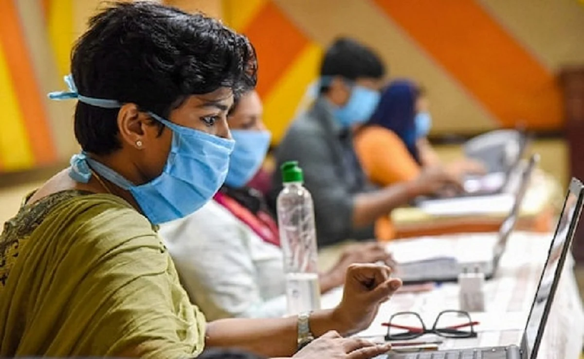 സർക്കാർ-സ്വകാര്യ സ്ഥാപനങ്ങൾക്കും നിയന്ത്രണം, 25% ജീവനക്കാര് മാത്രം മതി: പുതിയ ഉത്തരവ്