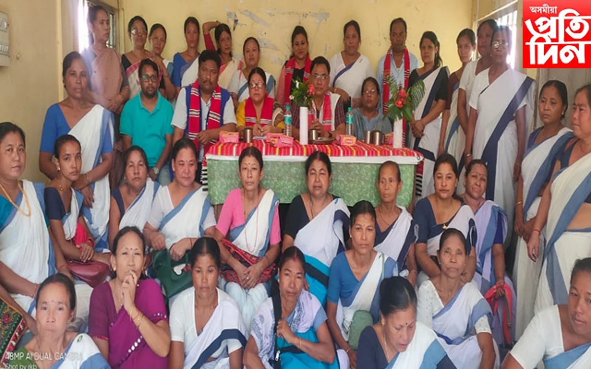 জোনাইত কৃৰ্তী চিকিৎসক আৰু স্বাস্থ্য কৰ্মীক বিদায় সম্বৰ্ধনা