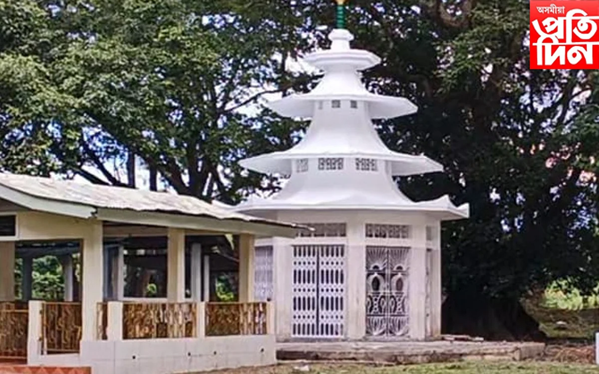 Lakhimi aadora