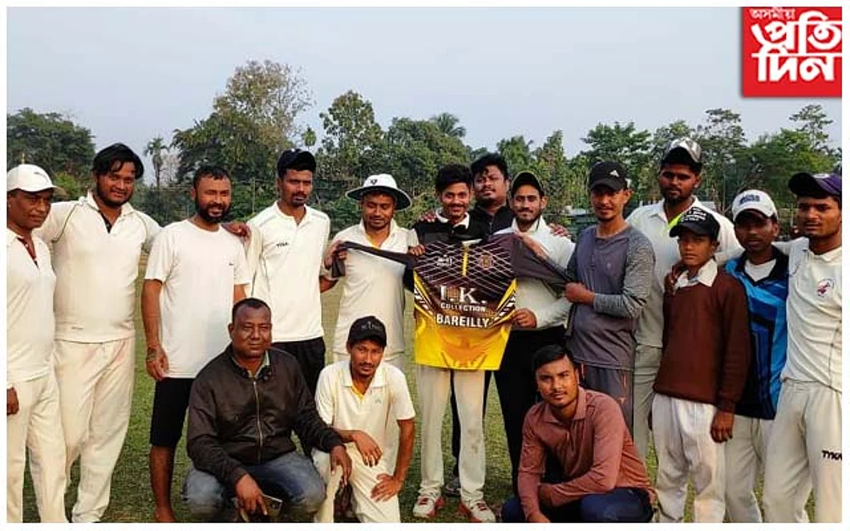 ওৰাং জেনিথ ক্লাৱে বেছিমাৰী ডায়মণ্ড ক্লাৱক পৰাস্ত কৰি ফাইনেলত প্ৰৱেশ