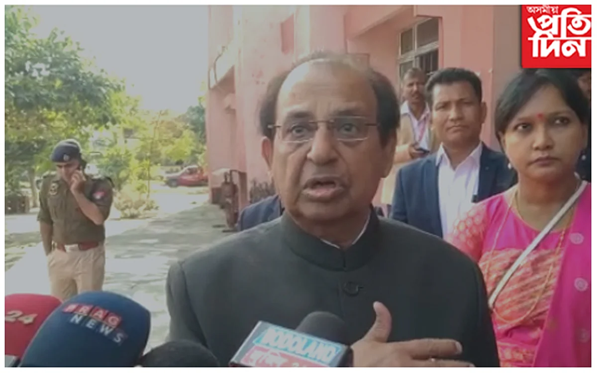 ৰাজ্যপাল জগদীশ মুখীৰ কেন্দ্ৰীয় প্ৰযুক্তিবিদ্যা প্ৰতিষ্ঠান আৰু বড়োলেণ্ড বিশ্ববিদ্যালয় পৰিদৰ্শন