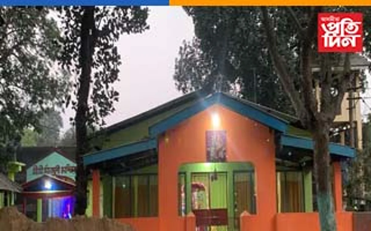 আৰক্ষীৰ পহৰাৰ মাজতে মন্দিৰত চোৰ
