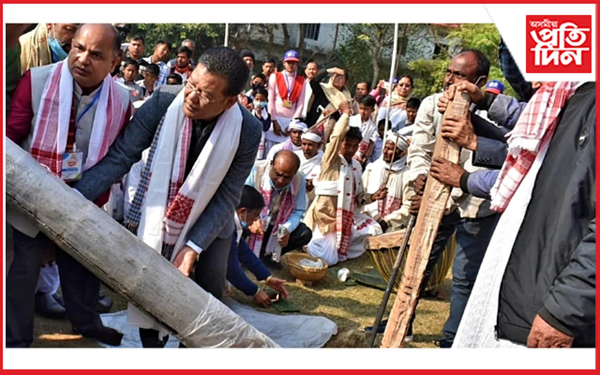 ঢকুৱাখনা চৰকাৰী মজলীয়া বিদ্যালয়ৰ ডেৰশ বছৰীয়া জয়ন্তীৰ লাইখুঁটা স্থাপন