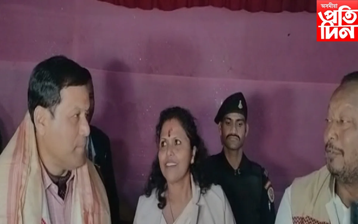 জামুগুৰিহাটত নিশা কেন্দ্ৰীয় মন্ত্ৰী সৰ্বানন্দ সোনোৱাল