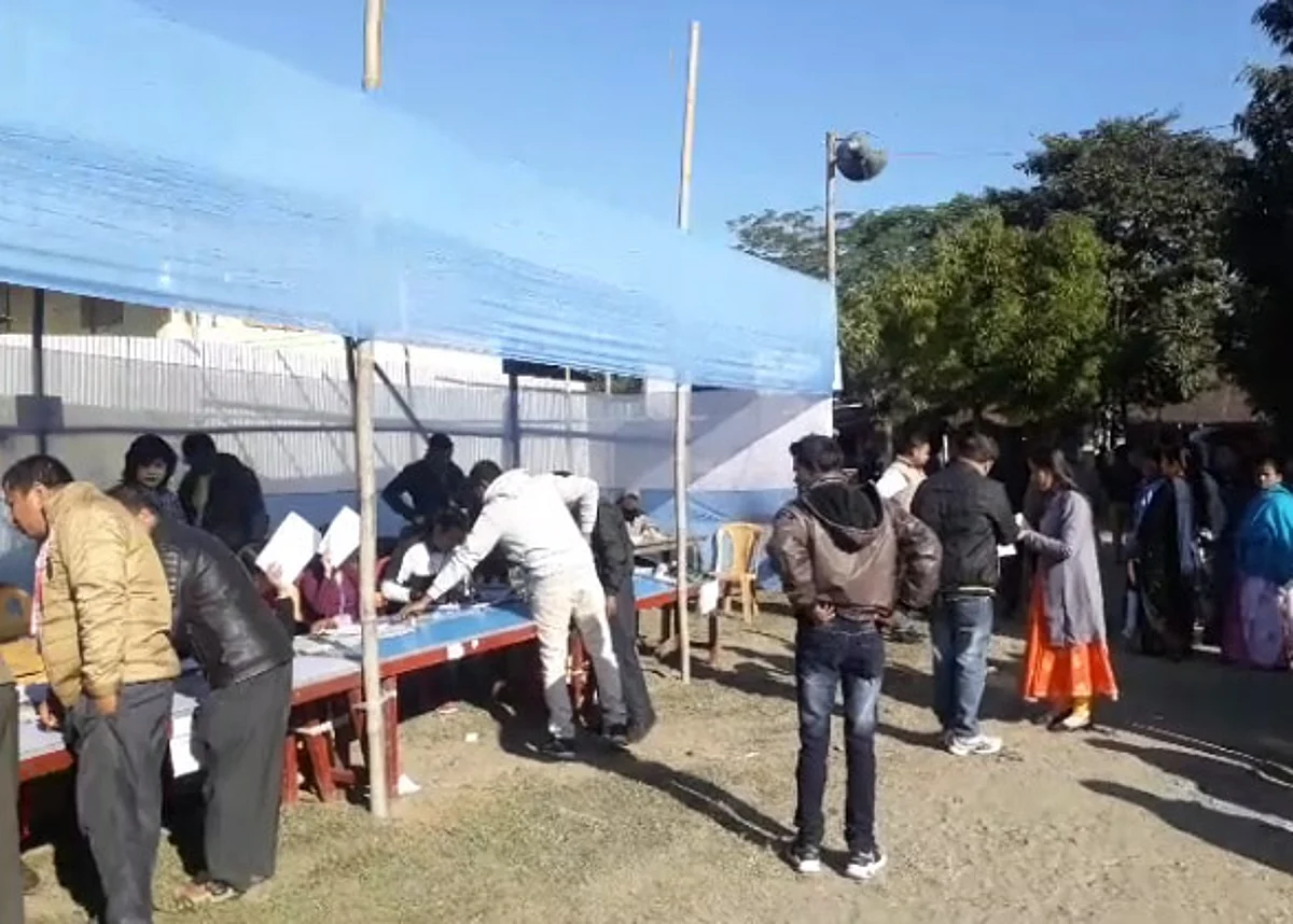 মাৰ্ঘেৰিটাত কোনে মাৰিব শেষ হাঁহি?